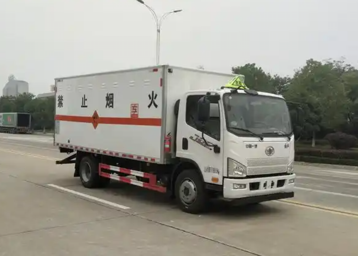 长征镇爆破器材运输车可以上高速吗？